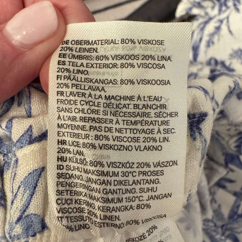 H&M Blue Toile Button-Front Midi Skirt - Picture 7 of 7